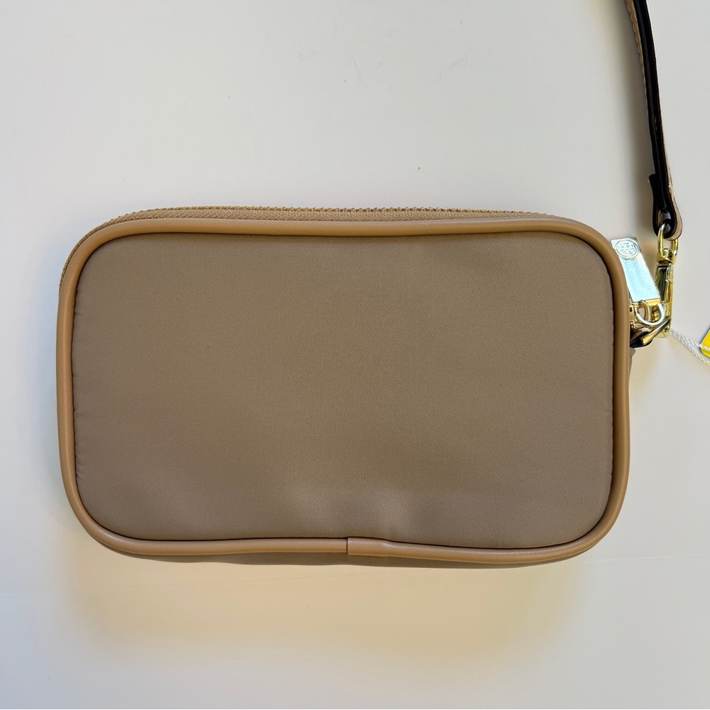 *New* Tory Burch Nylon Wristlet - Picture 3 of 4
